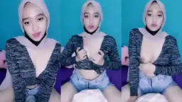 Ukhti Filla Meremas Payudara Besar Di Balik Hijab