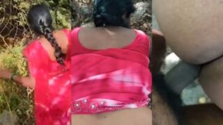 Video Desi Panas: Wanita Desa Ngentot Di Alam Terbuka – Bagian 1