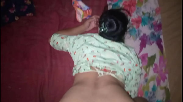 Desi Cewek Loe, Gue Peluk Sambil Colok Colok