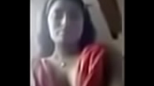 Tontonan Boobs Ala Cewek India Bikin Tegang
