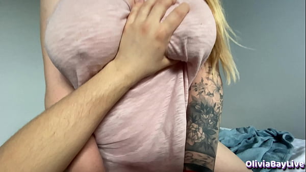 Tonton Bokep Bareng Kakak Tiri, Dia Ngegas Mau Ngentot – Olivia Bay