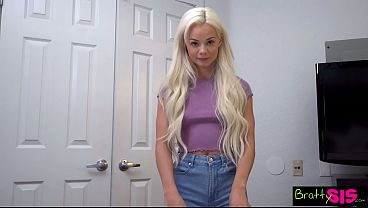 Si Blonde Nakal Elsa Jean: “lu Kasih Duit, Gw Isap Kontol Lu Sampai Kering”
