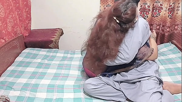 Bini India Lagi Panas, Siap Digoyang Malam Ini