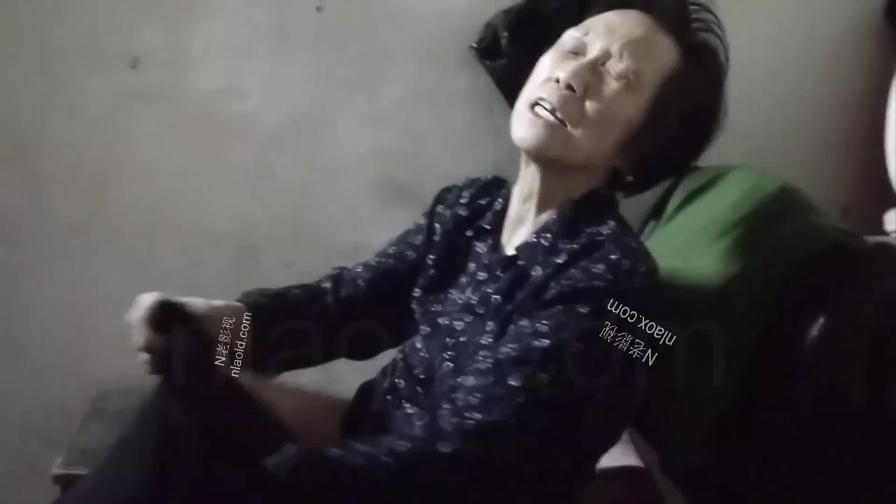 Sex With Chinese Granny