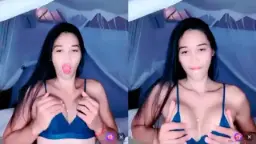 Anita Remas-remas Toket Sambil Godain Pascol Biar Makin Ngaceng.