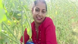Desi Bhabhi Digaji Buat Ngentot Di Luar, Basah Kuyup Kena Angin