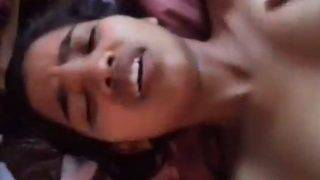 Ngentot Memek Cewek Sempit Sampe Muncrat