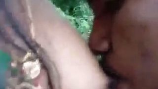 Video Mms Odisha: Ngisep Susu Di Luar Bikin Malu