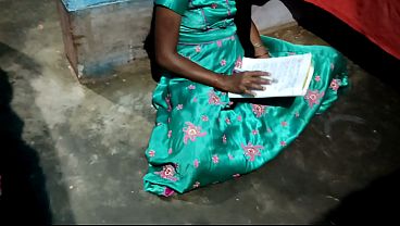 Desi Bhabhi Baca Buku, Guru Digebukin, Nafsu Meledak
