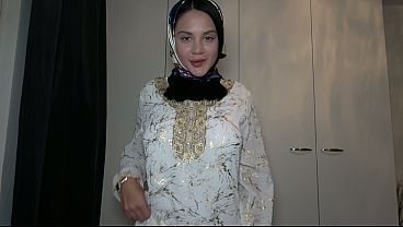 Pov – Ngentot Si Adik Tiri Muslimah Pake Hijab, Romantis Tapi Bikin Nagih