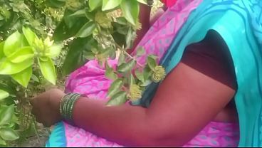 Bhabhi India Main Desa Di Tempat Terbuka Ngewe Panas