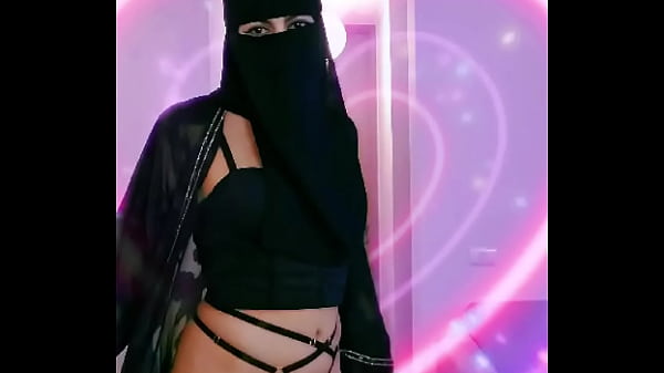 Hijab Ketat, Niqab Basah, Gaya Arab Bikin Makin Panas Di Malam Gelap #fyp