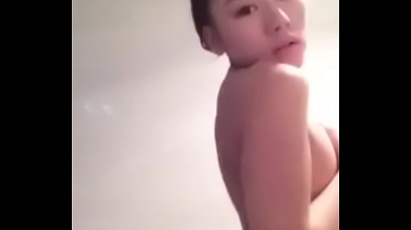 雯雯小寶貝2，奶香四溢，讓人忍不住想舔一口，濕濕軟軟的，想要更多。