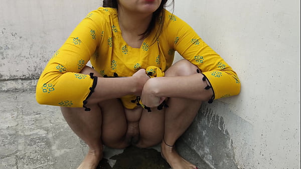 Ngentot Di Luar Sambil Pipis, Gue Kasih Semua Kalau Lo Naikin Gaji, Video Xxx Hindi Kotor Hd.