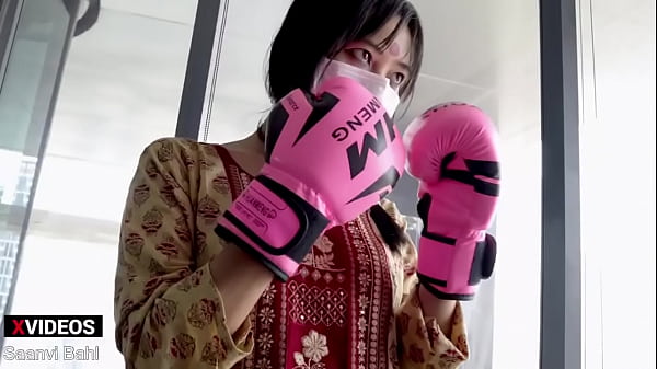 Gadis Petarung Ufc Desi Ini Pukul Kayak Ahli, Bikin Lawan Klepek-klepek
