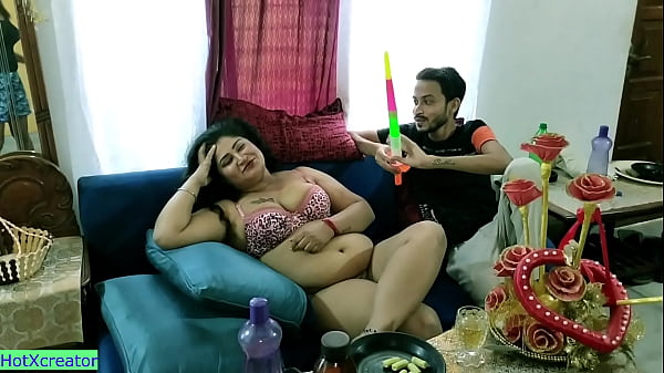 Ulang Tahun Bhabhi Panas India, Ngentot Brondong!