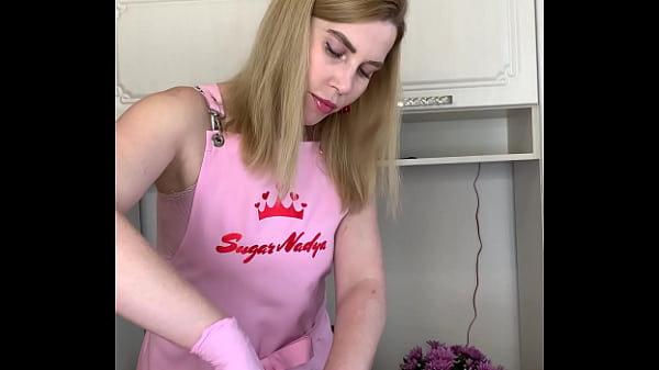Bule Rusia Montok Lagi Waxing Kontol Bulu Lebat, Bikin Makin Basah Lihatnya.