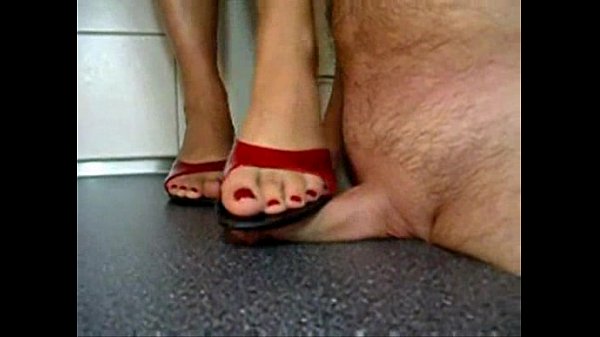 Bhabhi India Nakal Injak-injak Kontol Si Devar Sampai Muncrat