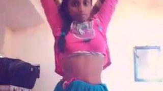 Bhabhi Desi Village Ki Nangi Selfie Video, Kya Mast Maal Hai!