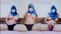 Jilboobs Biru Bikin Sange, Ngocok Memek Sampe Basah.