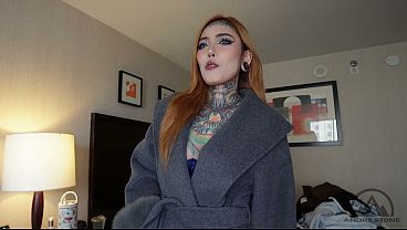 Gak Mau Jalan-jalan, Si Stepbro Digebukin Sama Cewek Asia Tatoan Lidah Bercabang, Nge-skip Sightseeing Demi Nampol Kontol Stepbro.