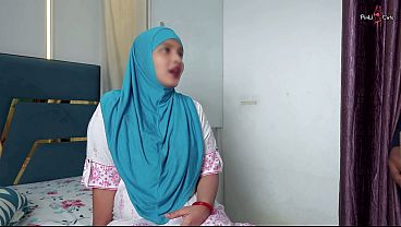 Blinkit Kurir Goyangin Kontol Di Depan Hijab Bhabhi, Cukur Bulu Belek, Lalu Ngewe Brutal.