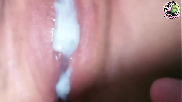 สาวไทยแอบโดนเย็ดตอนผัวออกไปทำงาน แตกในหีสดๆ Creampie Ninew