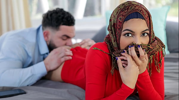 Cobain Dulu Sama Abang, Biar Tau Rasanya Sebelum Lo Nikah Sama Orang Lain – Hijablust